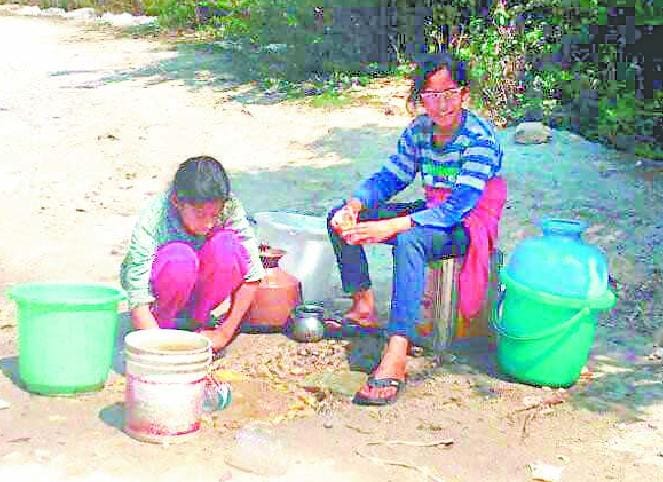 Leakage in drinking water lines, sorry for water