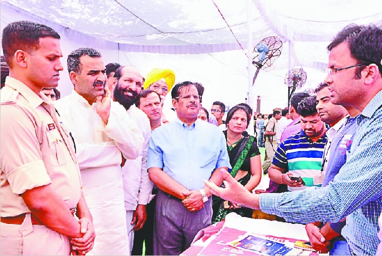 Pradhan honored at the Digging Fair