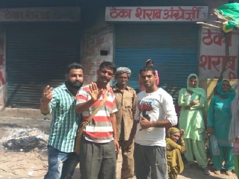 wine shop try to brun in badoh naina devi