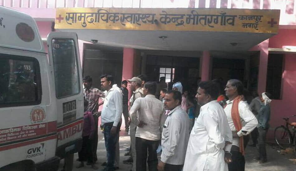 3 women dead 10 serious in road accident near kanpur