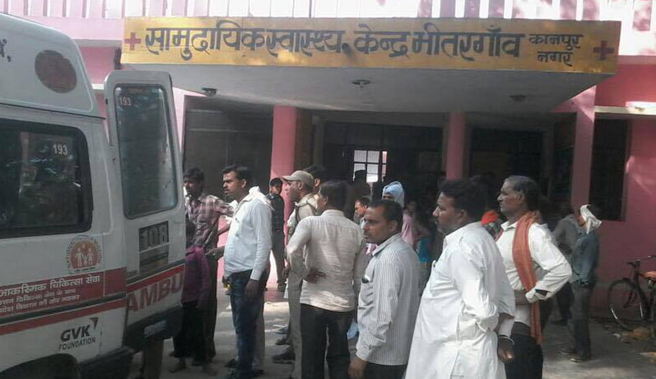 3 women dead 10 serious in road accident near kanpur