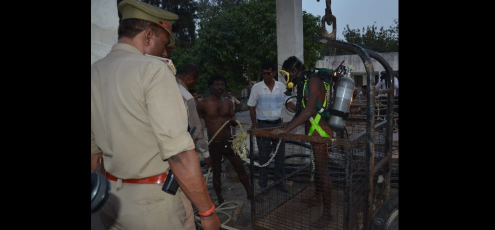 two people lost their lives in sewage treatment plant in noida 