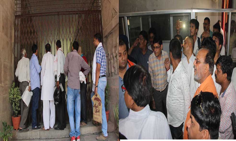 state minister surendar khanna  visit varanasi nagar nigam