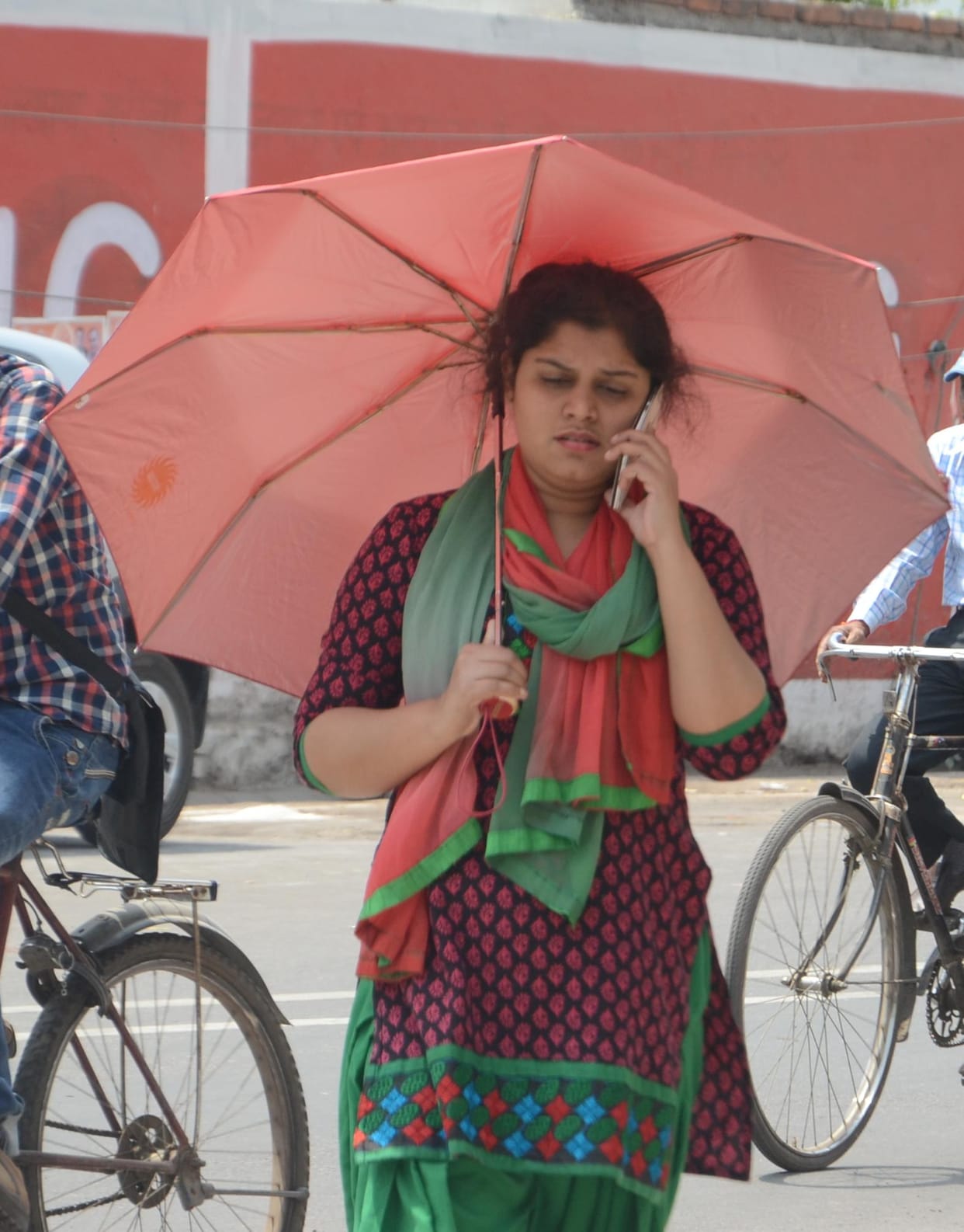 lucknow temperature goes high in the month of april