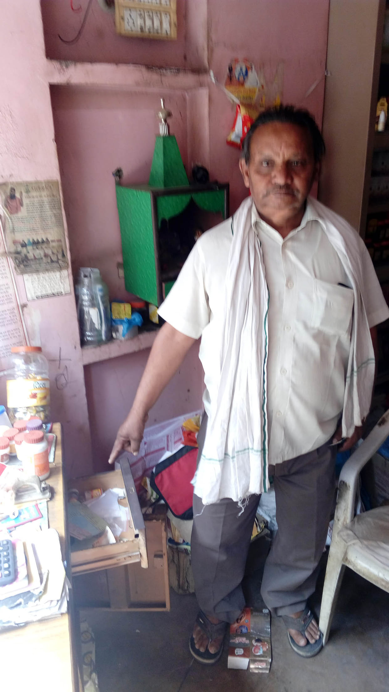 Stolen in Patanjali store near Kotwali