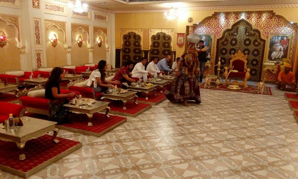 no need to pay service charge on food bill in restaurant, says government
