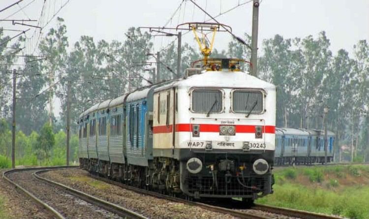 Long waiting in all 10 trains going to Jammu special train will run for devotees