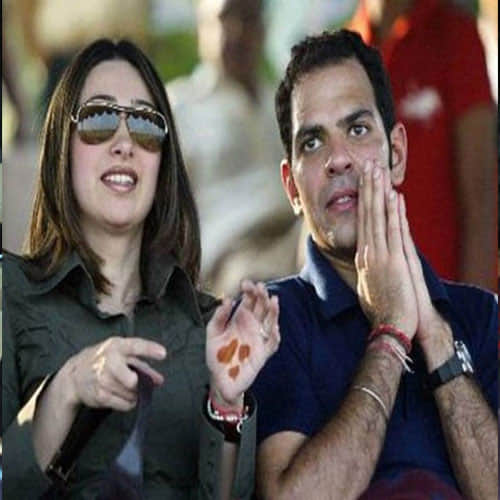 Last Night Karisma Kapoor Was Spotted With Her Boyfriend Sandeep Toshniwaal