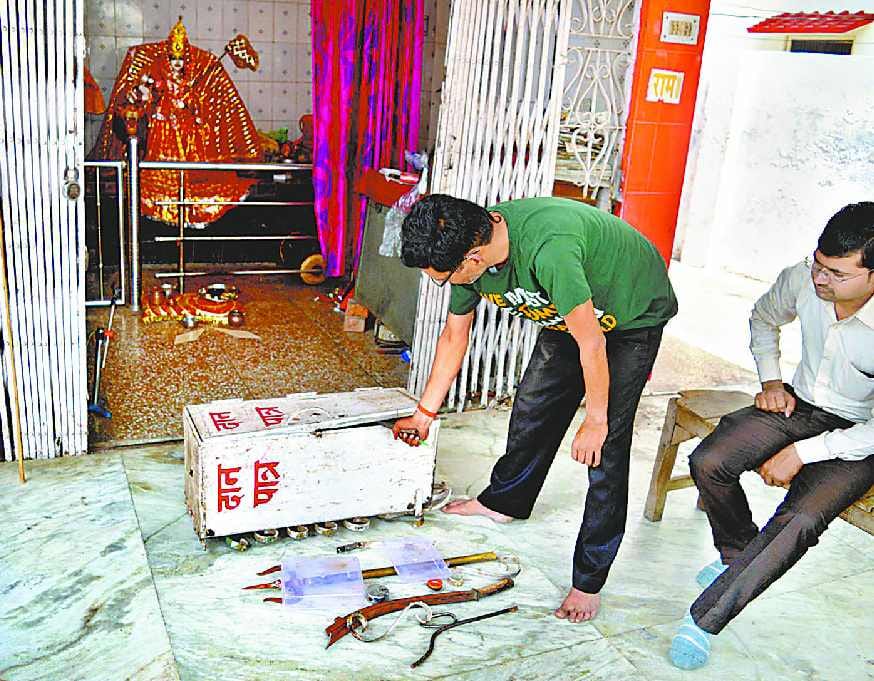 Theft in the Durgeshwari Temple