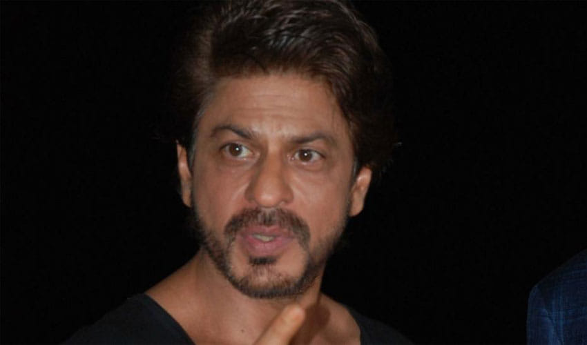 Shah Rukh Khan Said In SFIFF That He Lock Himself In Bathroom & Cry When His Films Don't Do Well