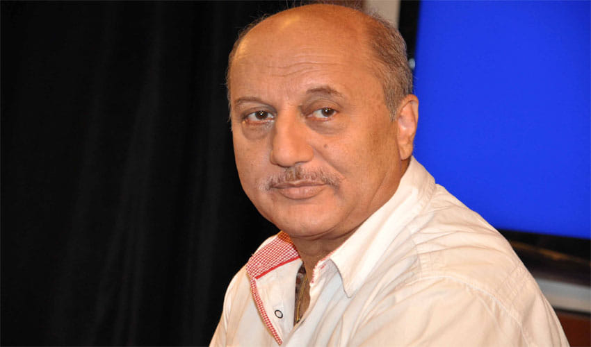 Anupam Kher, Bipasha Basu & Other Bollywood Celebrities Angry Over Snapchat CEO 'Poor India' Comment