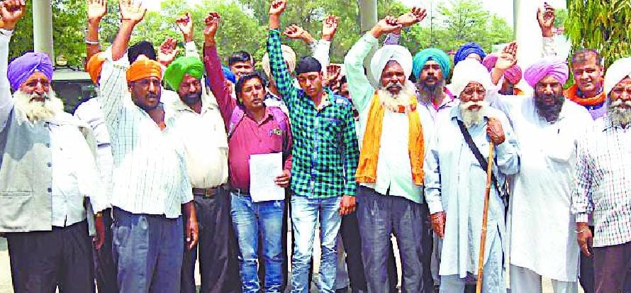 Demonstration against police in rudrapur
