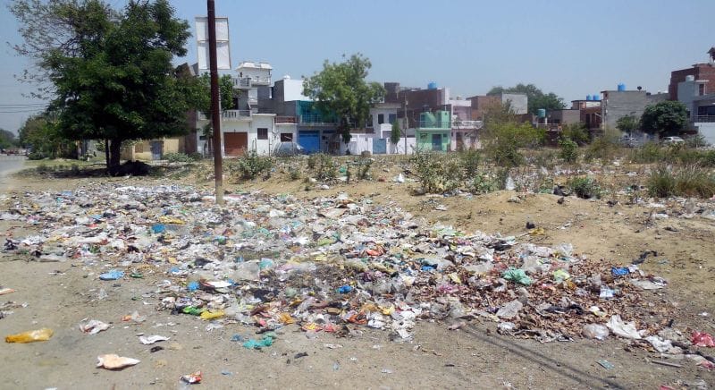 svachchhata abhiyaan ko aaina dikha rahee raam kutee