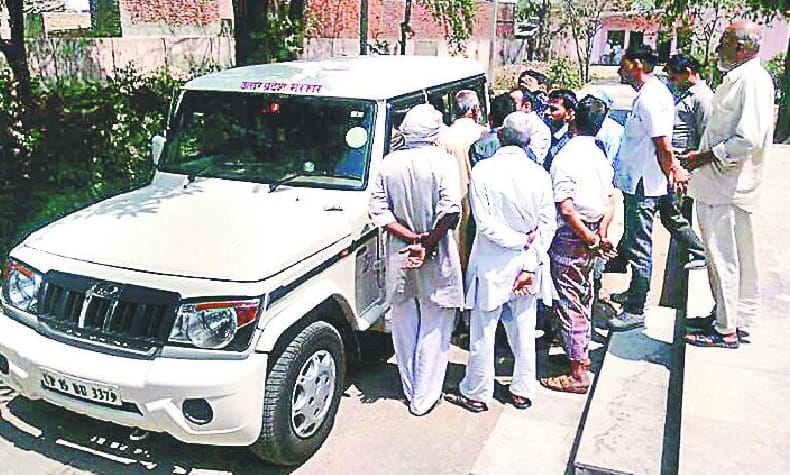 Dowla people ruckus irrigation department office