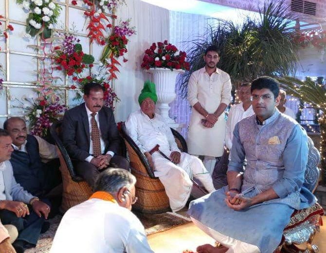 India's Youngest MP Dushyant Chautala Dance on DJ in wedding  Celebration