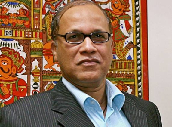 SIT summoned former goa Chief Minister Digambar Kamat