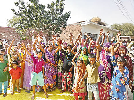Women not to open liquor contracts