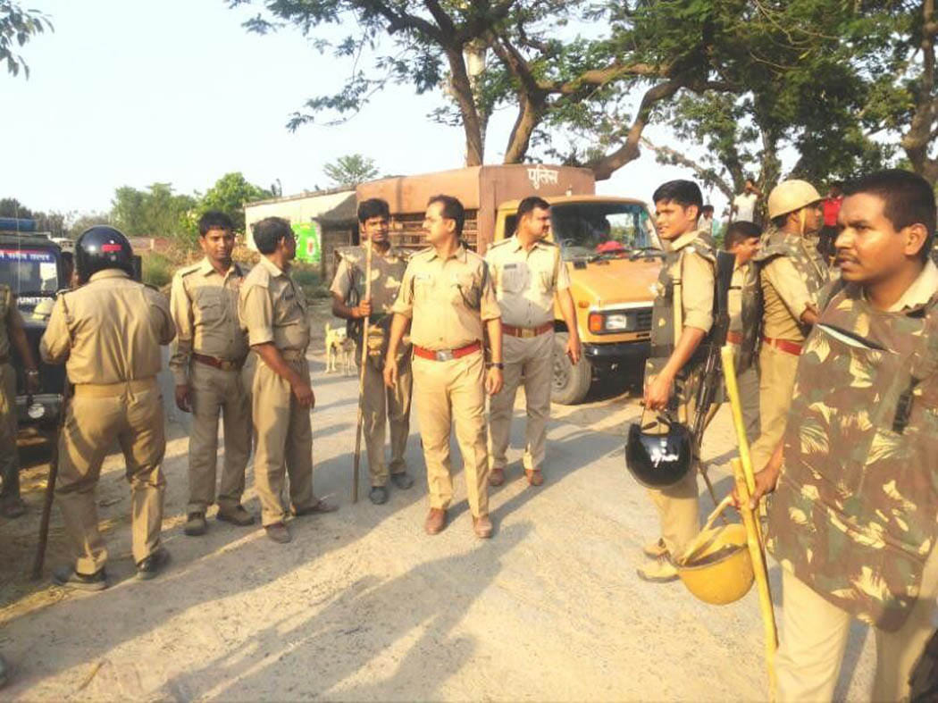 Six policemen injured, two SI injured