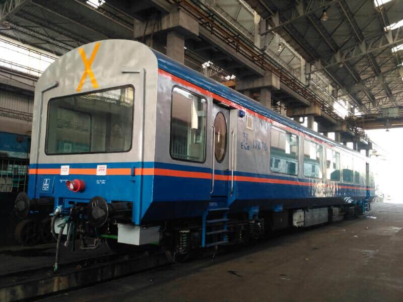 Railway makes airplanes like Vistadome coach, see pictures 