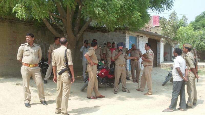 Azamgarh two sides fracas for capture of pigeon 