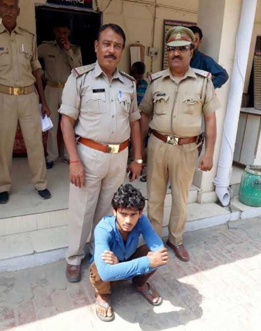 Doctor sent jail for seeking dancer