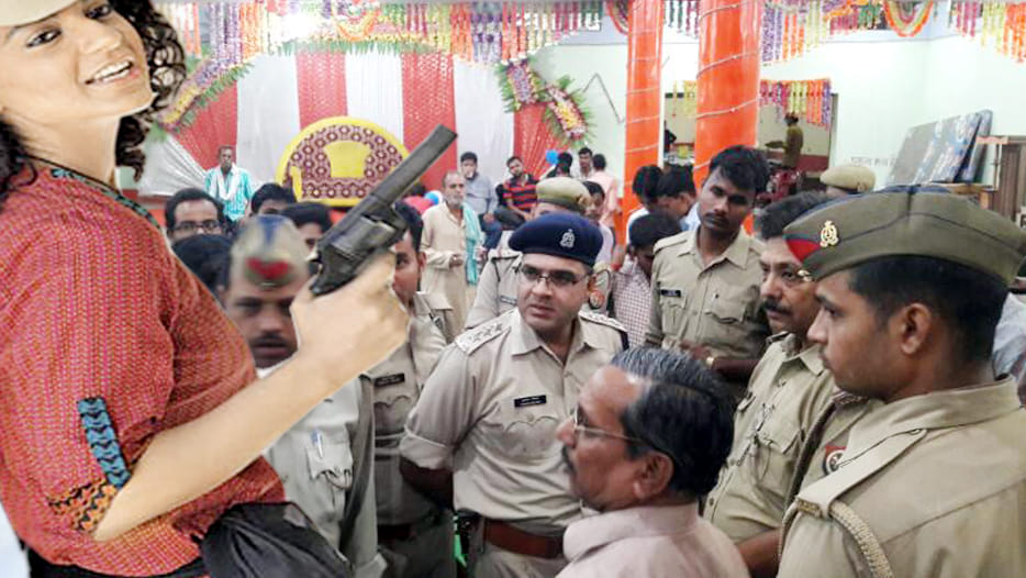 armed girls attack in wedding ceremony
