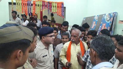armed girls attack in wedding ceremony
