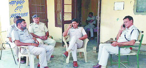 Shekpura accussed police ran away