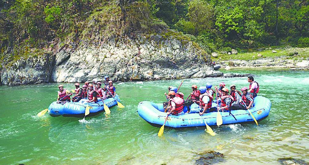 50 veterans also raised rafting fun