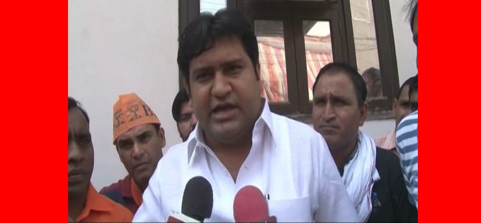 BJP expels Savita Khatri, its candidate in MCD Elections whose campaign done by sandeep kumar