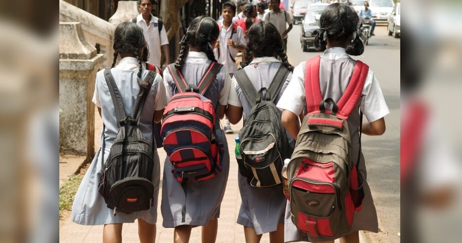 Kerala school water bell now to be implemented in Karnataka, Government decides on water breaks