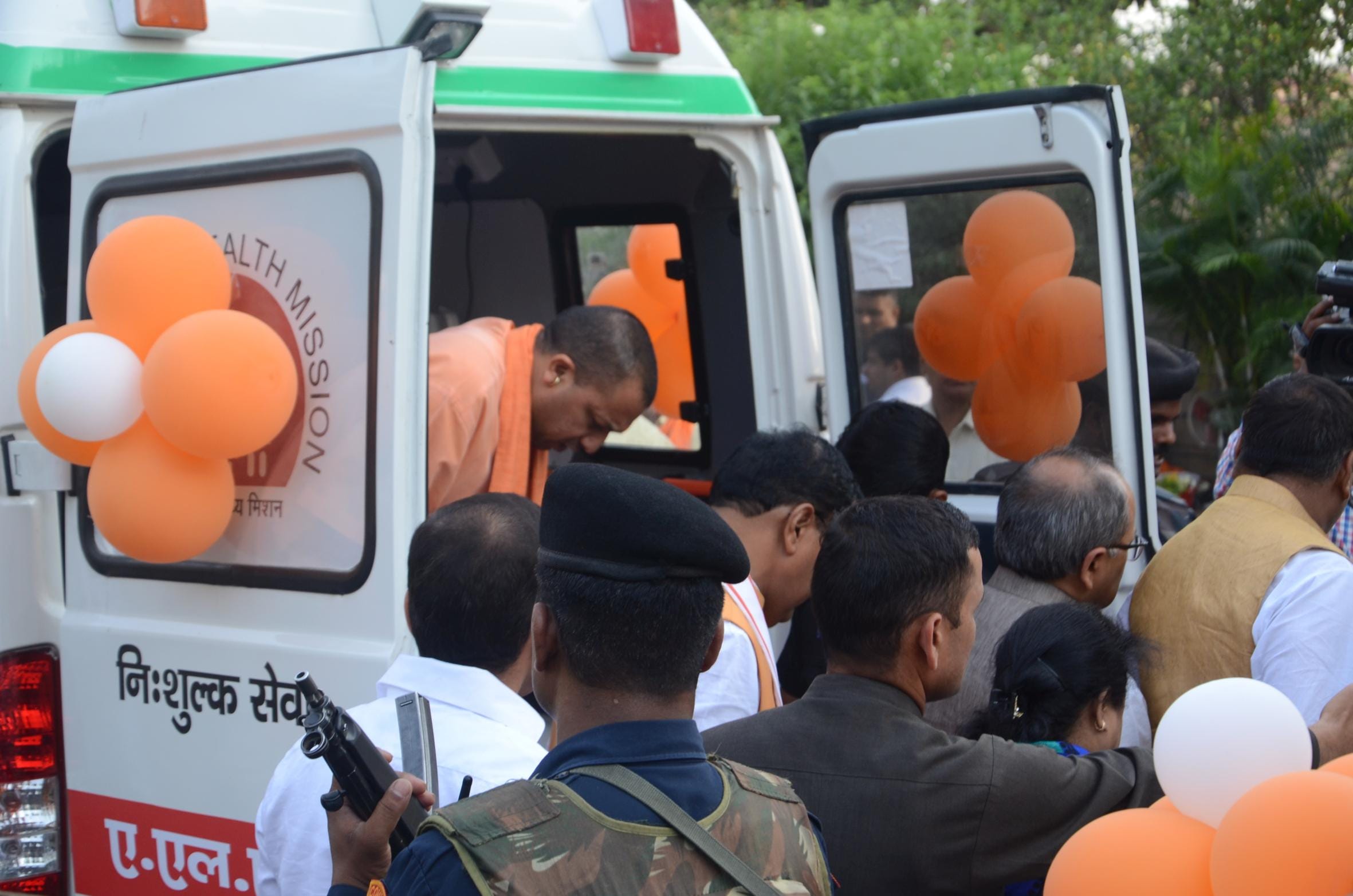 Yogi's ALS Ambulance better than Akhilesh's Samajwadi Ambulance 