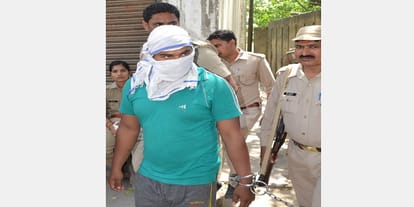 aaditya gupta was accusied, but he is shoyeb