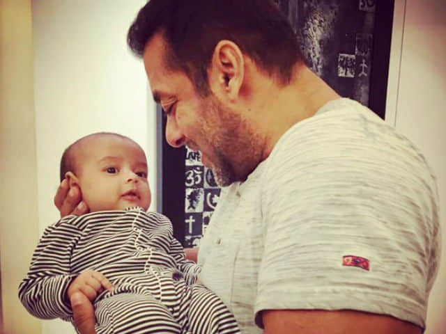 salman khan and arpita son ahil new photo viral on social media