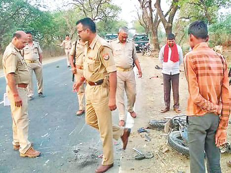 Two students injured in collision of vehicle