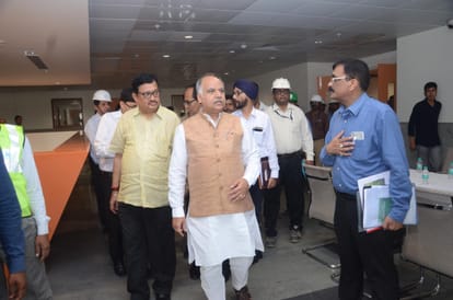 cabinet minister ashutosh tandon visits in lucknow cancer sansthan