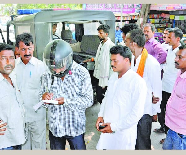  An old man died in police custody   in barabanki.