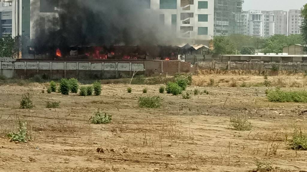 l and t godown caught fire in lucknow