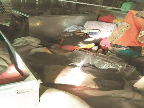 Looted the house of the secretary, lay hands on the innocent neck