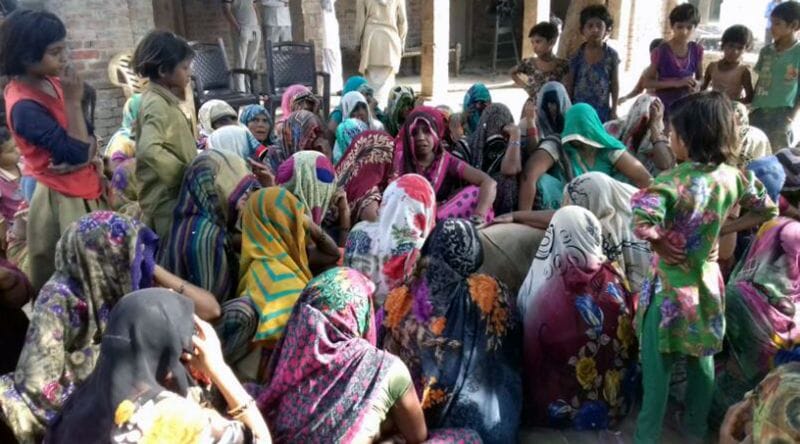 baik se girakar mahila kee maut