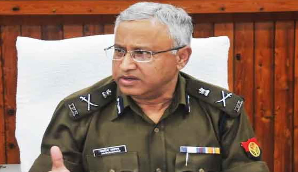 woman go to cm yogi house complaint police harassment