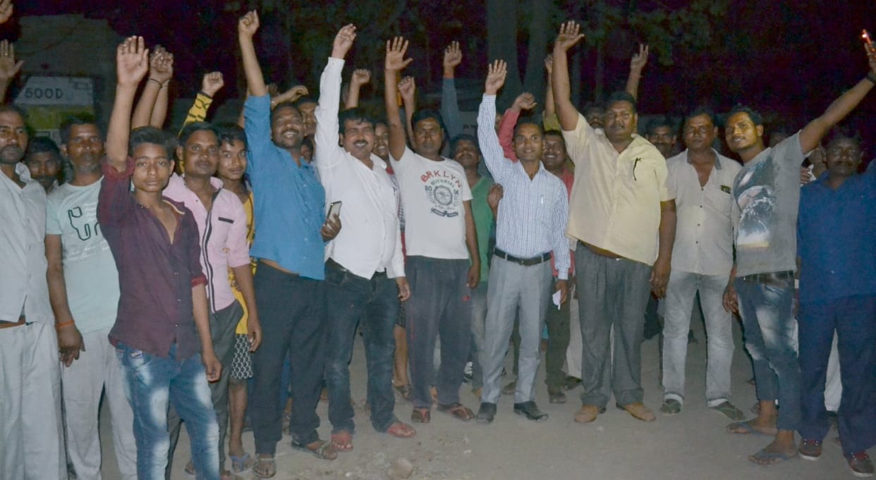 Demonstration for shutting down liquor shops