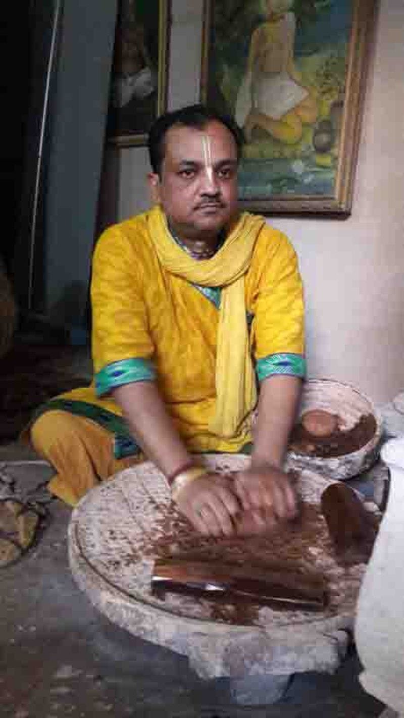 preparation of akshyatritiya in bankebihari temple