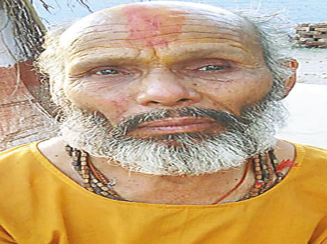 Crooks robbed 20,000 looted priests