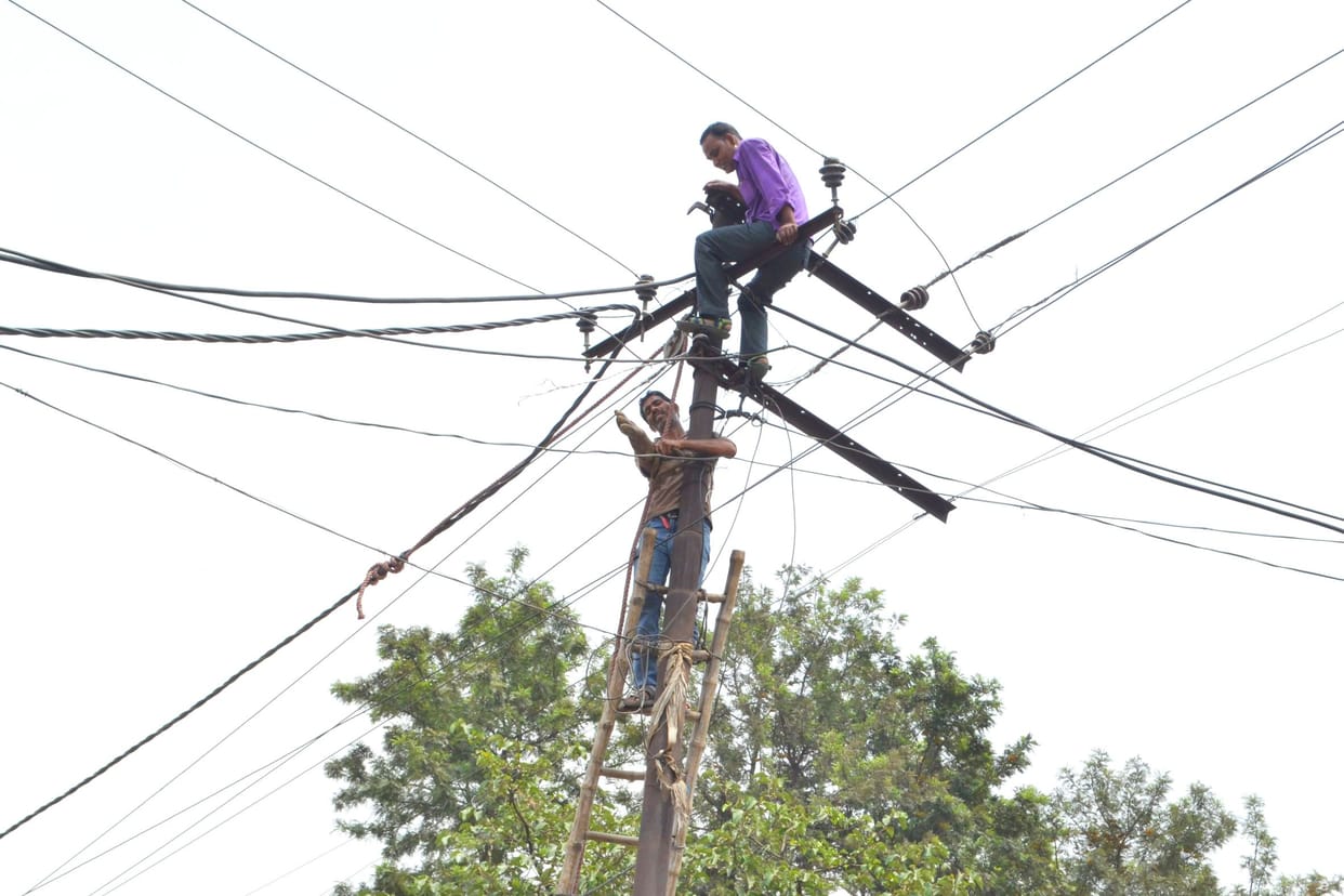 33 KV cables cracked under railway track