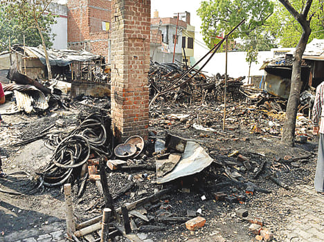 Fire extinguishes nearly six lakh items of eight shops