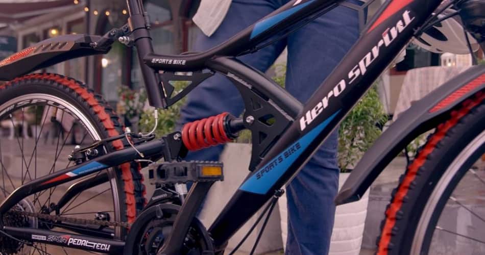 Horrific Knife Buried Attack in His Head Reached the Hospital by Cycling Himself