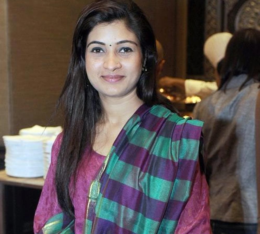stylish female politician of indian poilitics 