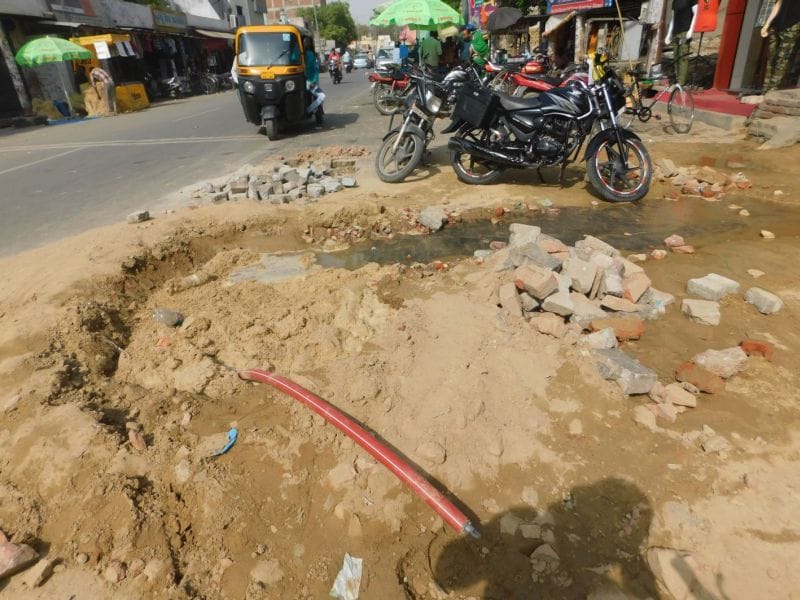 In the work of 'heart', too many lakhs
