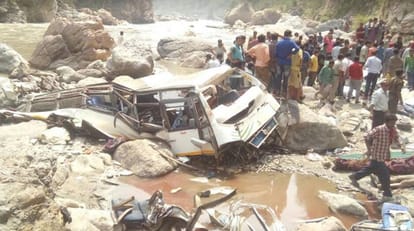 Private Bus Falls into Tons River in Himachal, 20 Missing.